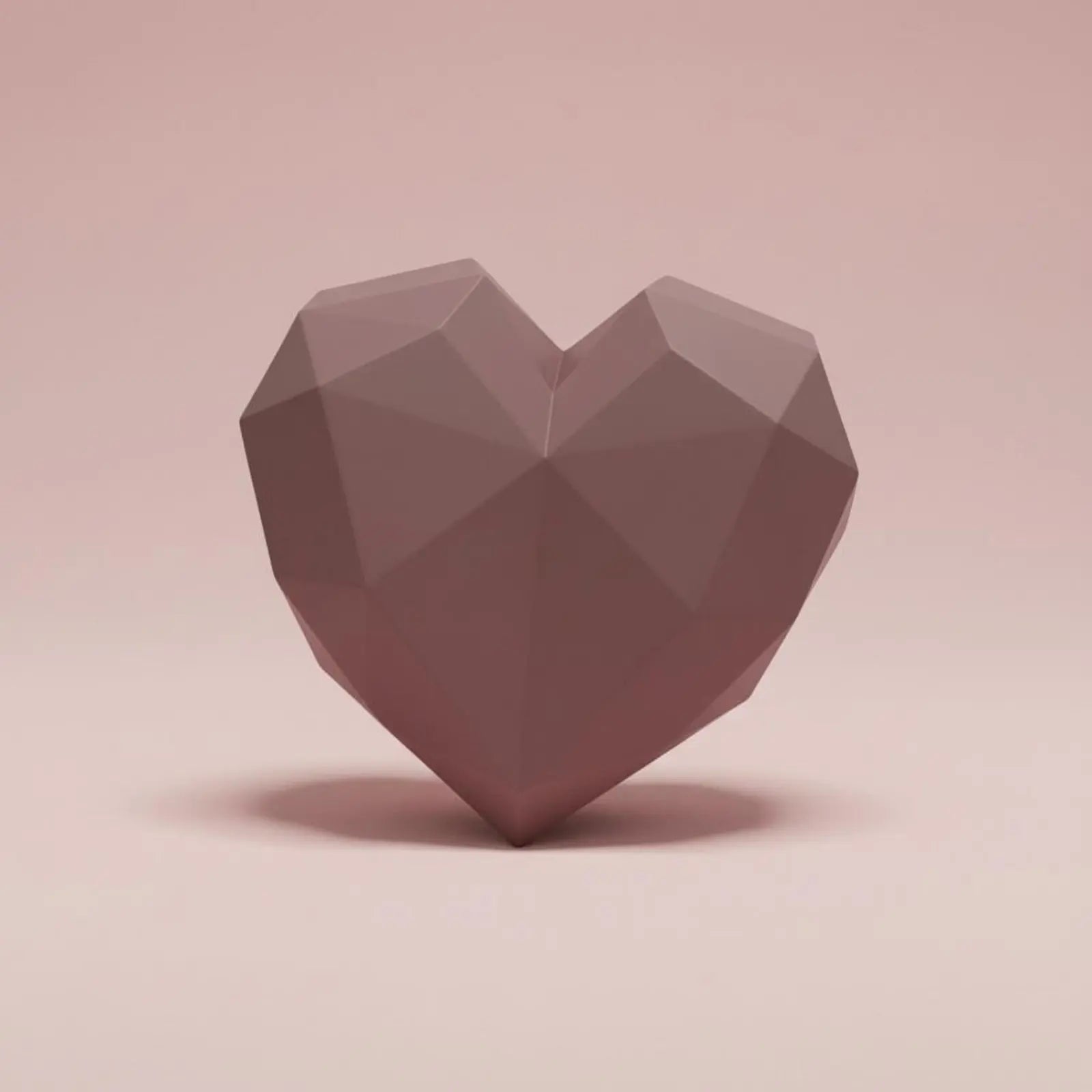 Heart Shaped Gift Box Waterproof Plastic Flower Box Faceted Design Flower Container Recyclable for Partners, Anniversary